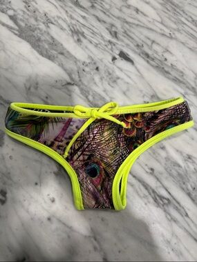 Peacock-Print Bikini Bottom with Neon Yellow Trim - Women